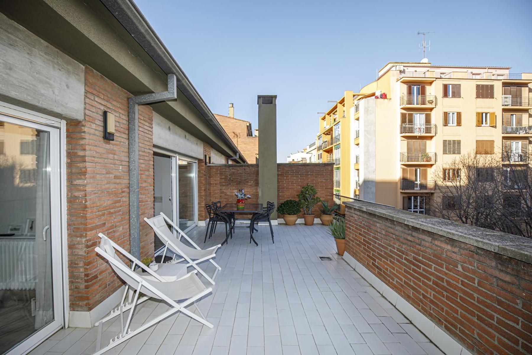 Apartamento con gran terraza Girona Esterno foto