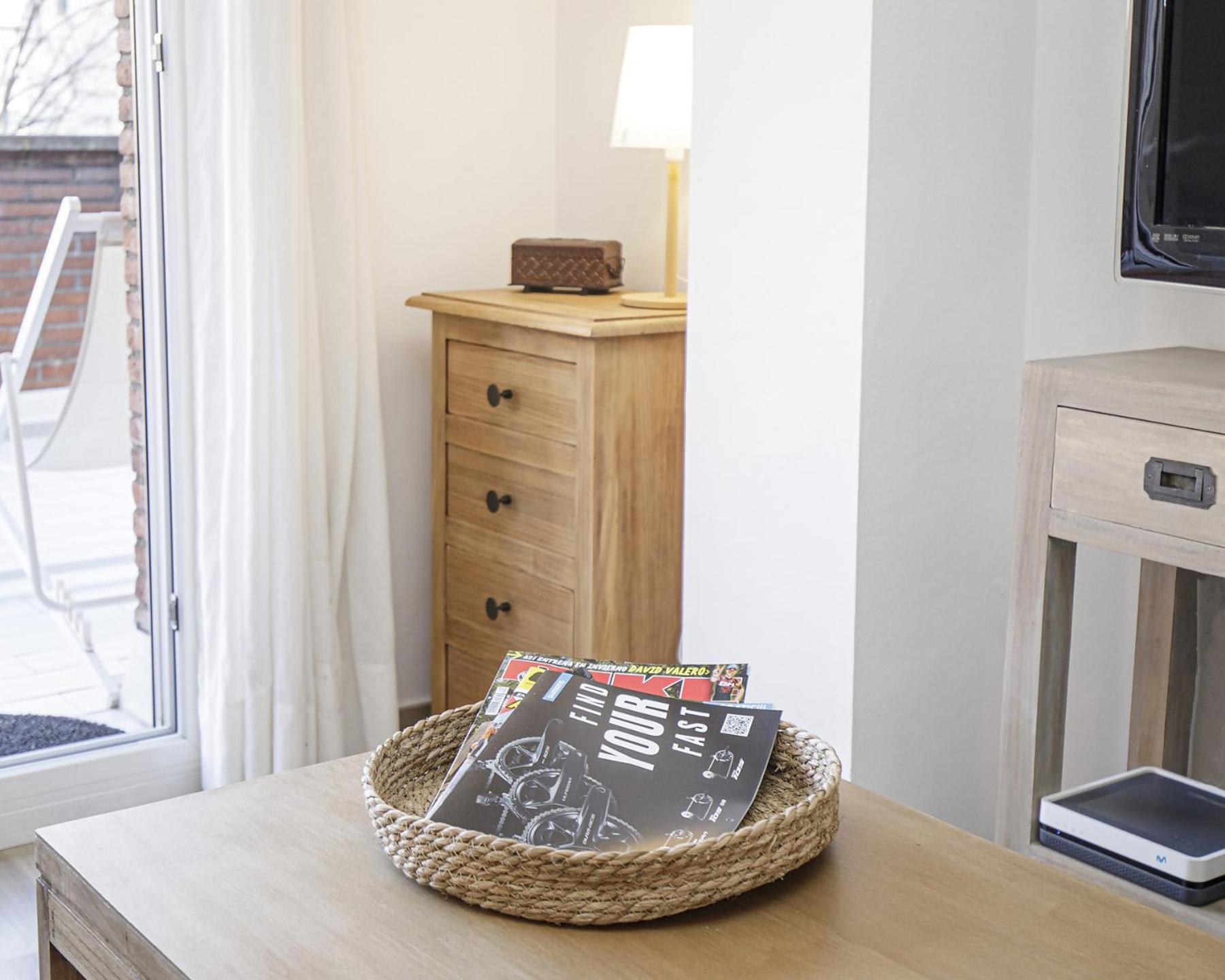 Apartamento con gran terraza Girona Esterno foto