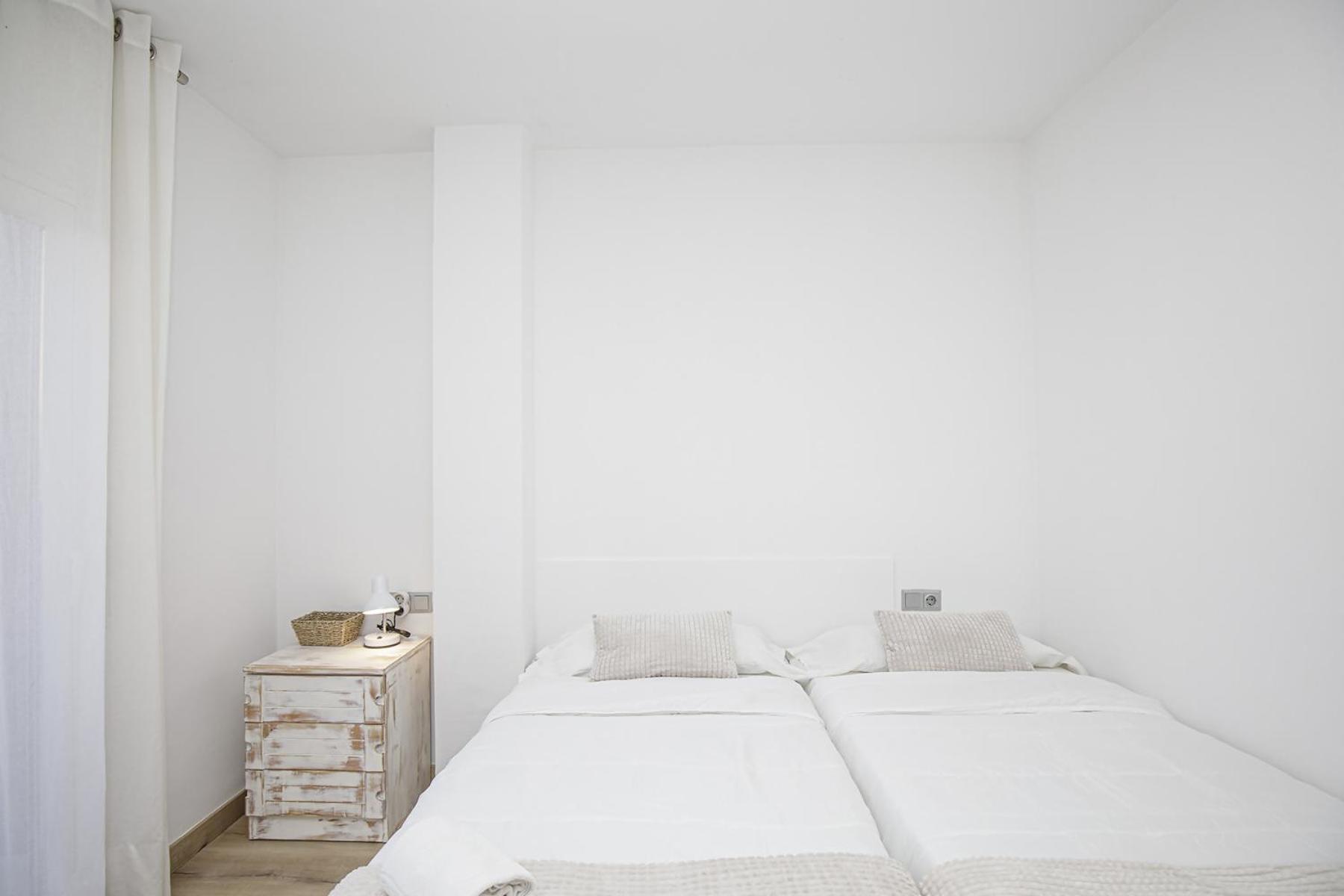 Apartamento con gran terraza Girona Esterno foto